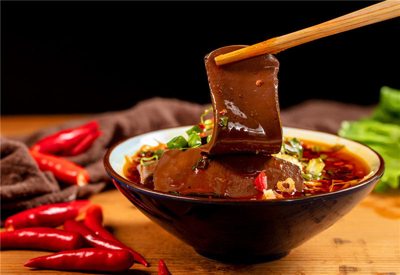 ?四川串串香加盟怎樣才能夠成為網(wǎng)紅店呢？