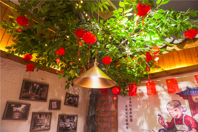 串串香加盟店應(yīng)該如何裝修比較好