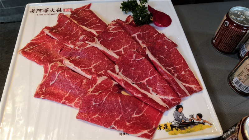 你們吃火鍋串串吃啥？當(dāng)然是吃種肉吶~